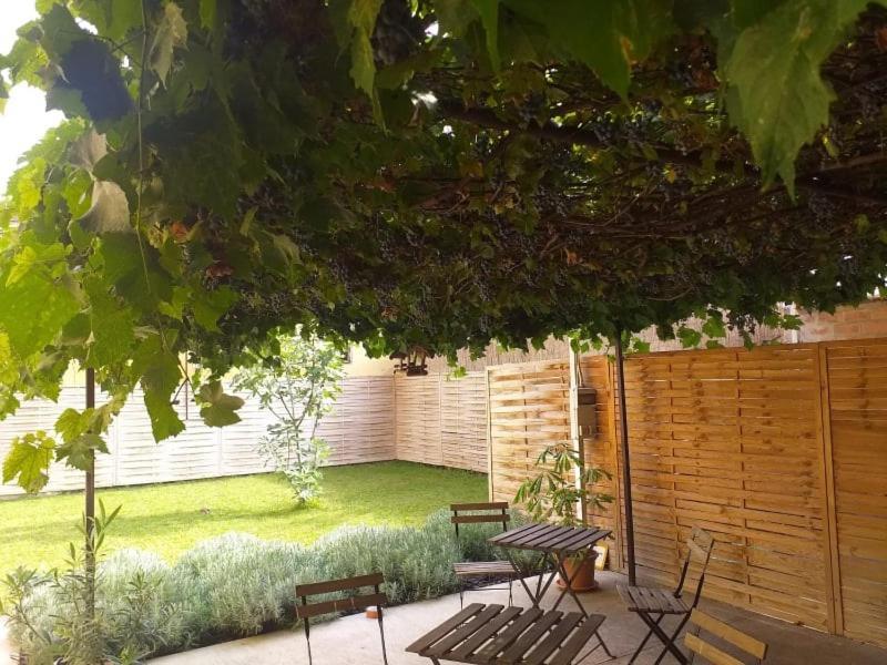 Bed and Breakfast Deak Panzio Nagykoros Exterior foto