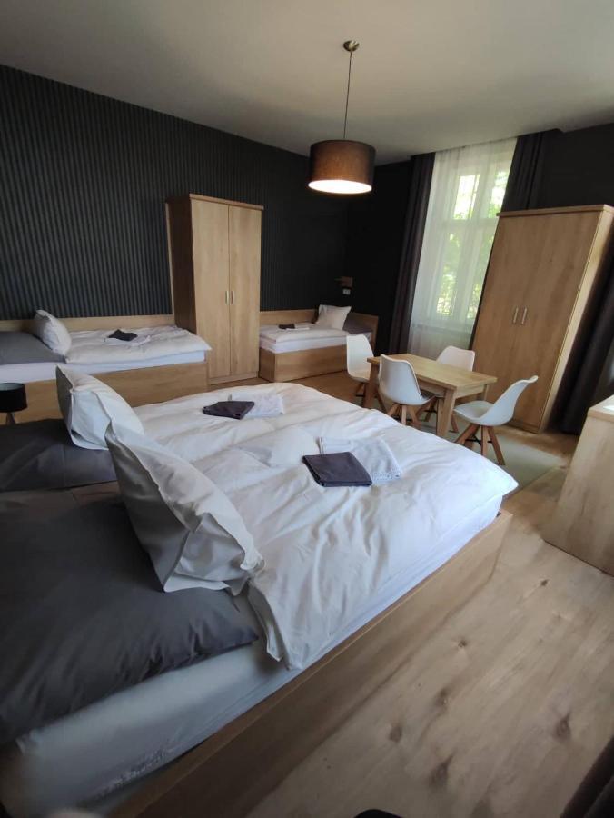 Bed and Breakfast Deak Panzio Nagykoros Exterior foto